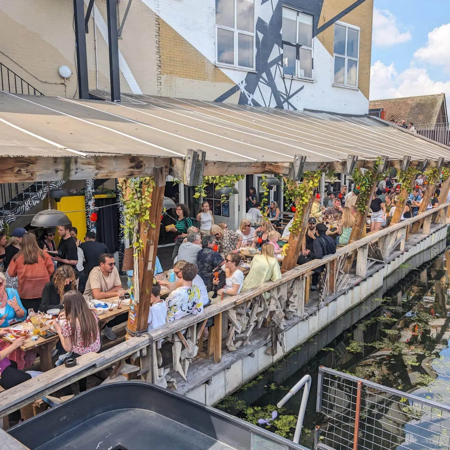 Image gallery marquee