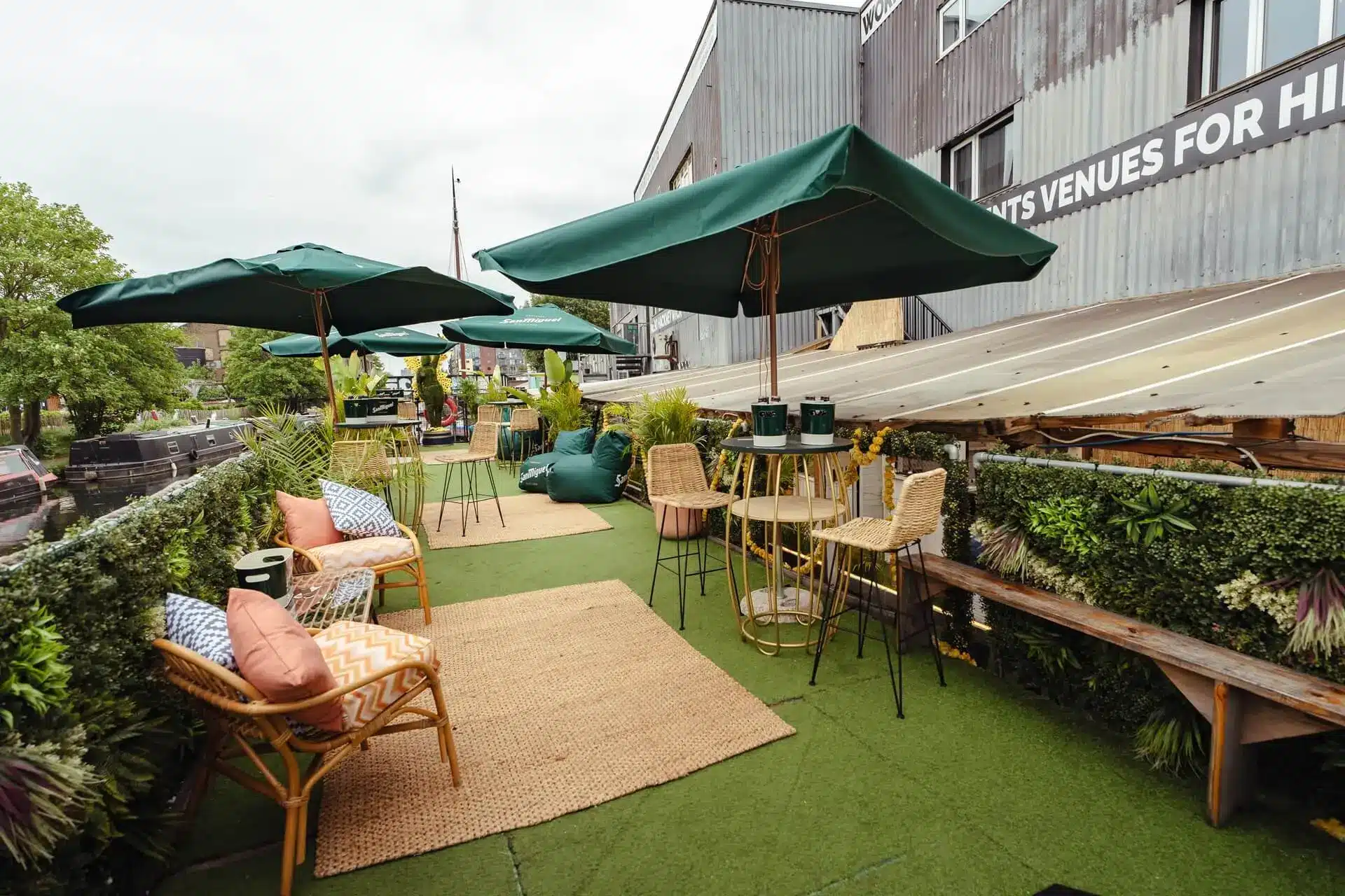 Image gallery marquee