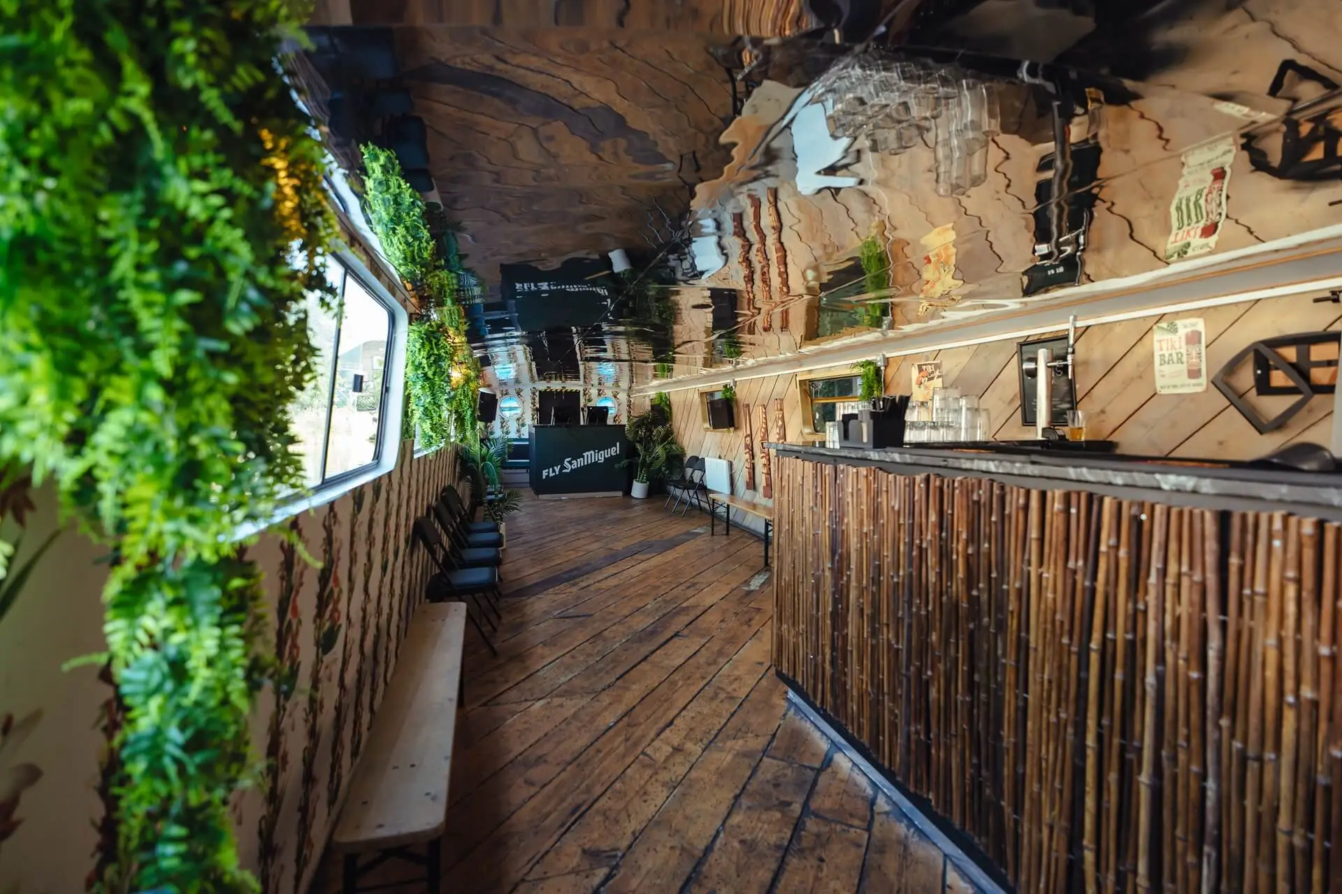 Image gallery marquee