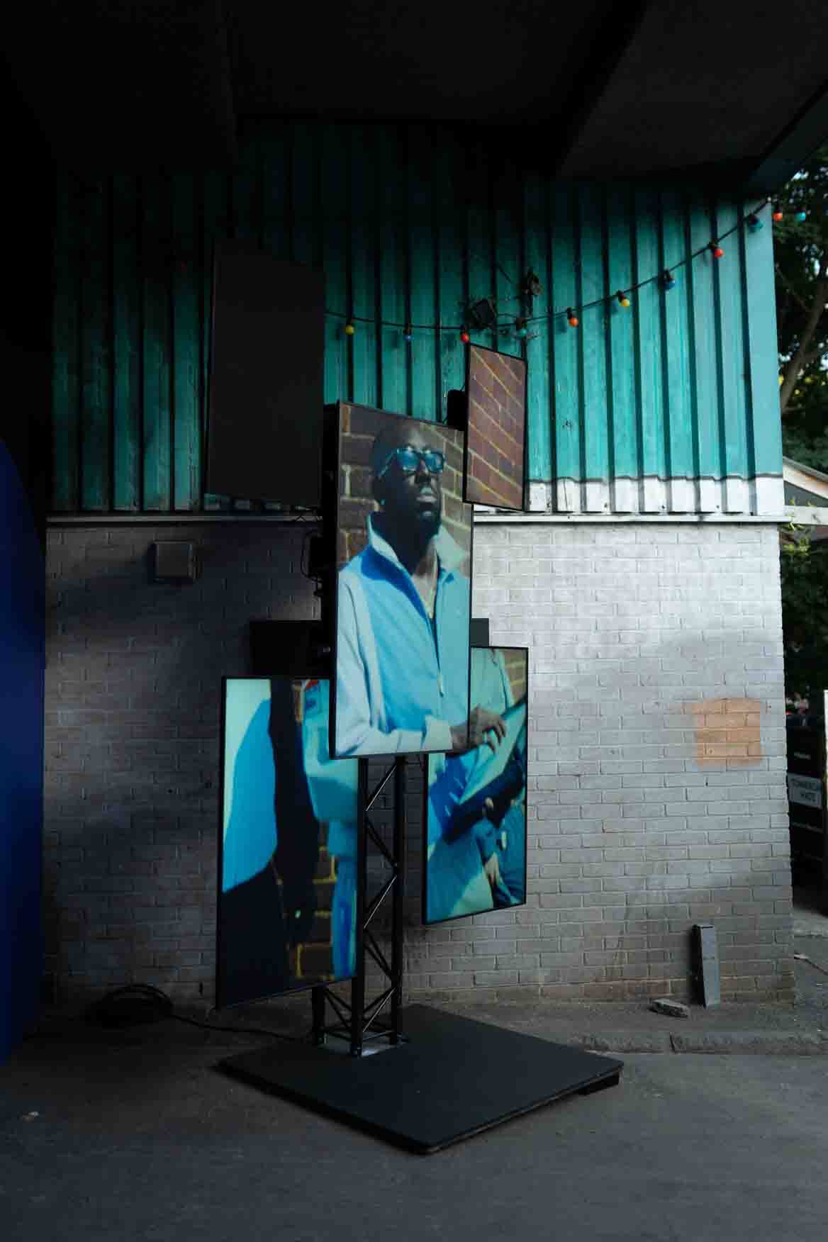 Image gallery marquee