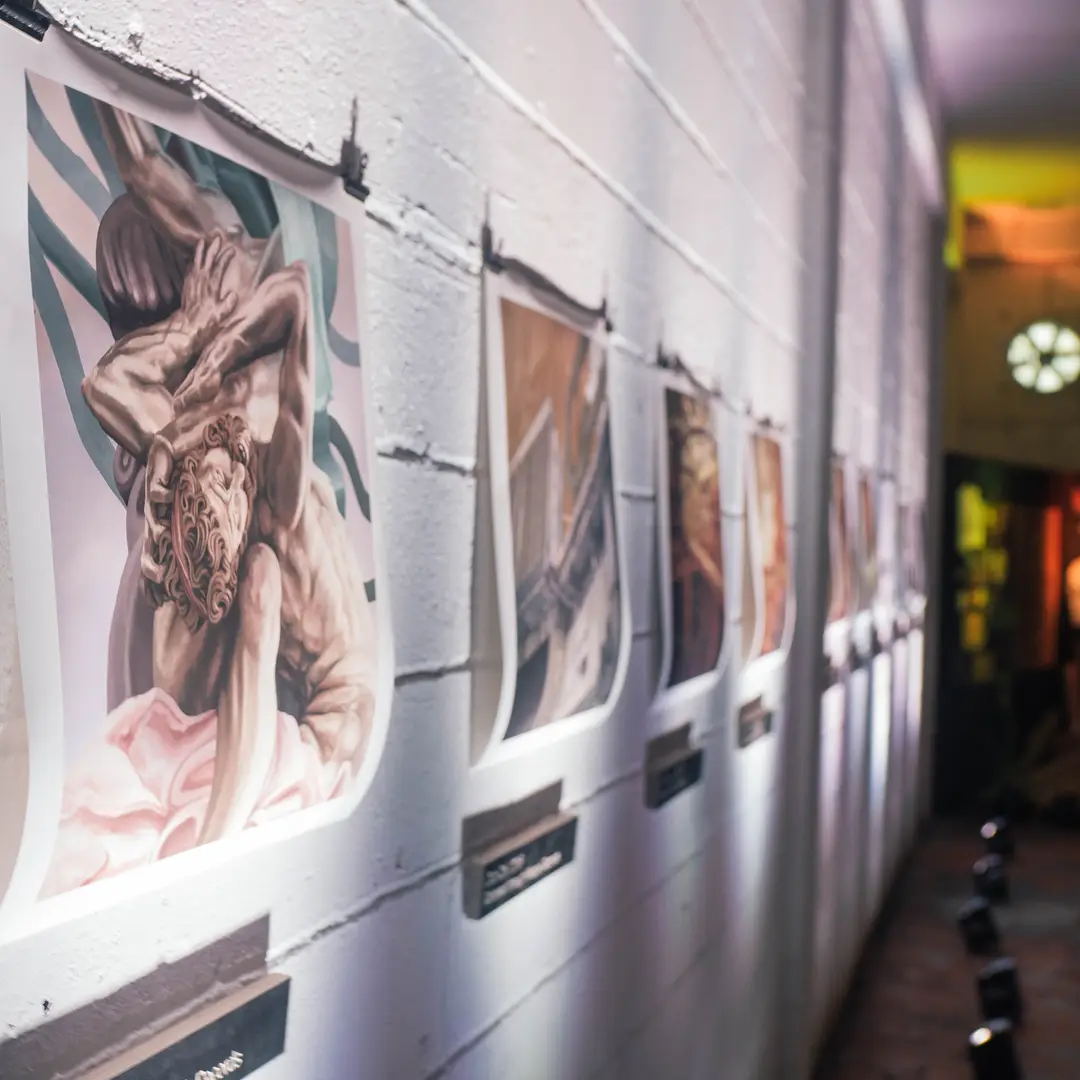 Image gallery marquee